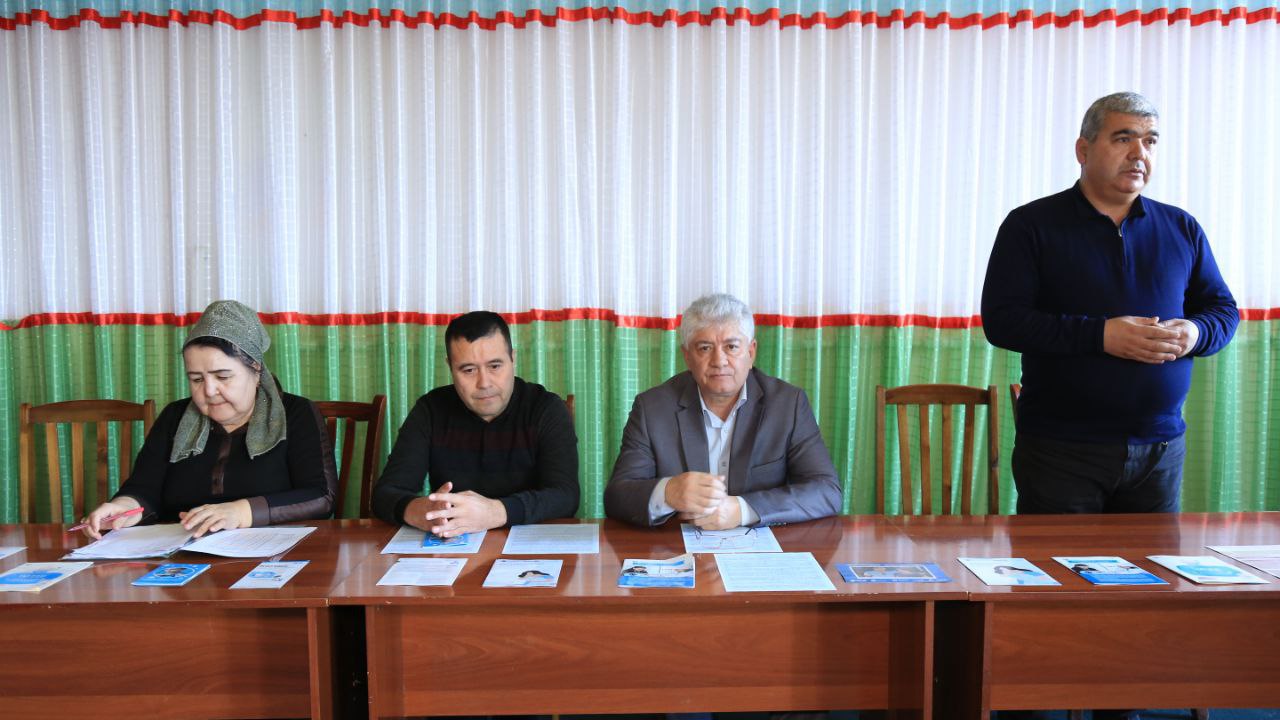 Маҳаллада давра суҳбати: “Атроф-муҳитни асраш – умумий бурчимиз”